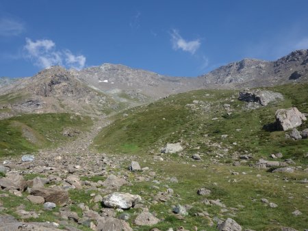 La Rognosa d’un peu plus bas, on devine le cheminement de retour à partir du collet.