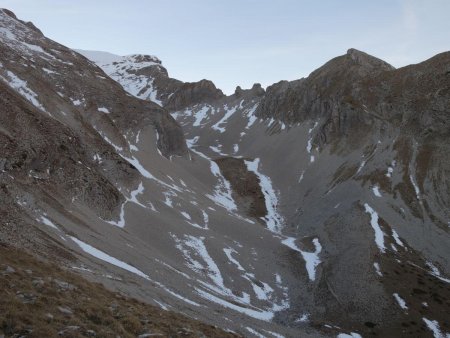 En haut de Pivallon, on voit le sommet...