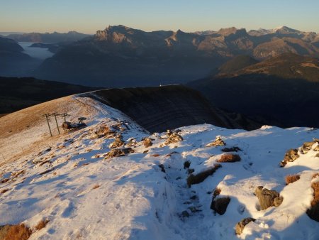 Descente dans la lumière du couchant...