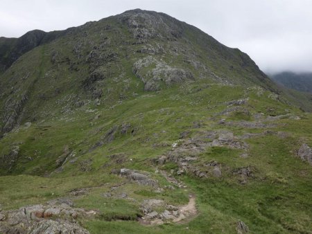 Le Wetherlam Edge, raide chemin de montée.