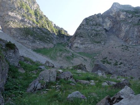 Raide montée vers la fenêtre d’Ardens...