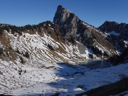 Le vallon d’Arvoin et son lac...