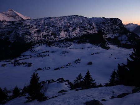 Retour vers Solaison avec la nuit...