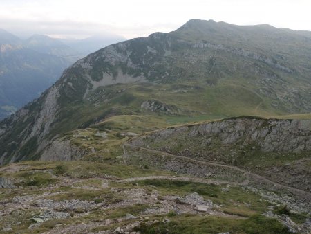 Descente vers le plateau de Carlaveyron...