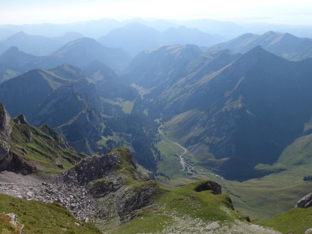 Le vallon de Bise, noyé dans la brume...