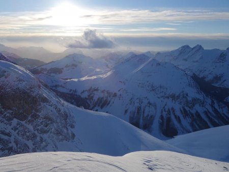 Regard vers le col des Annes et l’Almet.