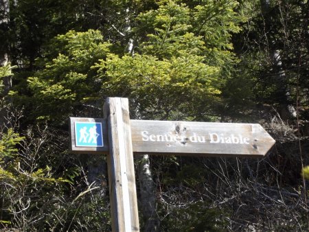 Direction sentier du Diable