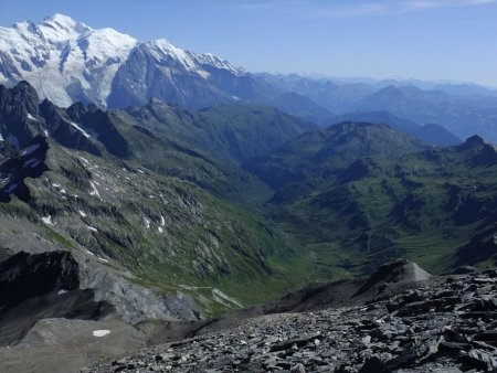 Panorama sur le vallon de la Diosaz.