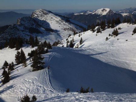 Montée au sommet, regard arrière.