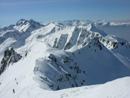 Vue générale avec au centre de la photo la sortie du couloir