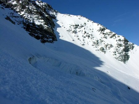 Superbe neige dans cette face ouest qui reste longtemps dans l’ombre