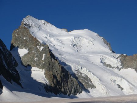 La barre des écrins majestueuse