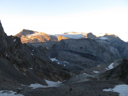 Lever de soleil sur les glaciers de la Vanoise