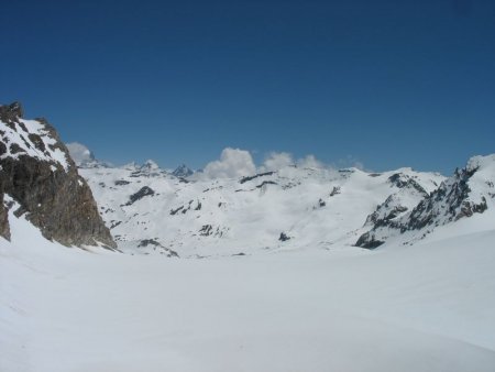 Le Massif du Grand Paradis (sommet à l’extrême gauche) vu du Col de la Tsanteleina