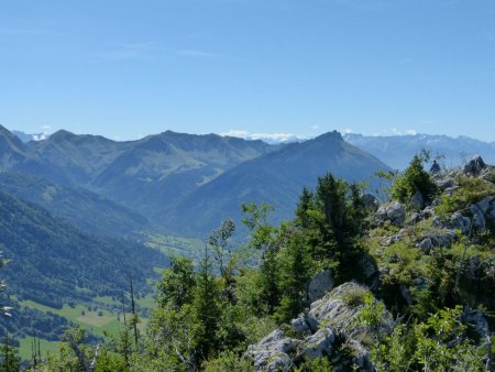 Pointe des Arces, des Arlicots, Dent d’Arclusaz et un petit bout des Aiguilles d’Arves