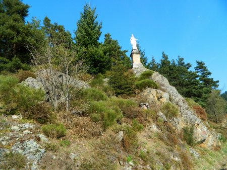 Madone au-dessus de Doizieux.