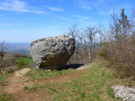 La Pierre qui Vire