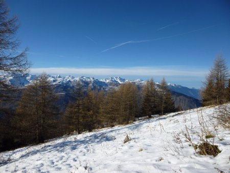 Encore Belledonne en montant vers la croix.