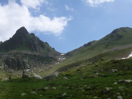 En descendant à l’étang du Siscar vue arrière sur le porteille de Sisca