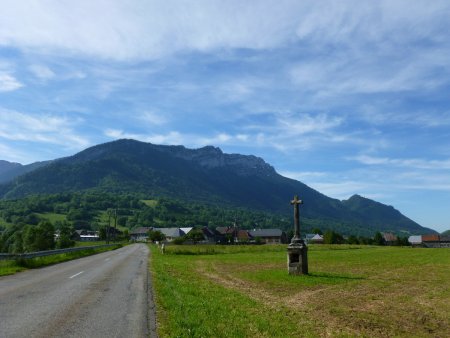 L’Arclusaz et Ecole.