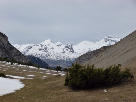 Zoom : Rocher Rond et Grand Ferrand.