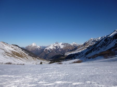 Vue du col, Trélod, Arcalod-Mont de la Coche, Chaurionde-Sambuy, Pécloz et Grand Parra