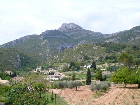 Le Garlaban depuis l’Antique.