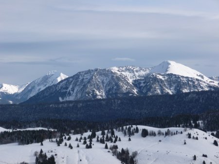 Pécloz, Dent de Rossanaz, Roc de Poyez et Colombier.