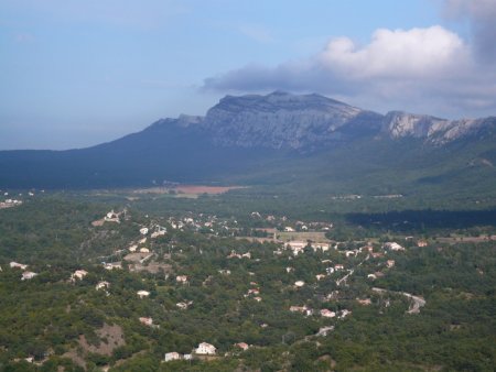 Le Plan-d’Aups et la Sainte-Baume.