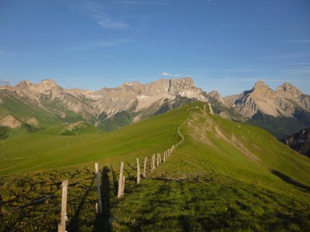 Descente vers la Montagne de Paille.