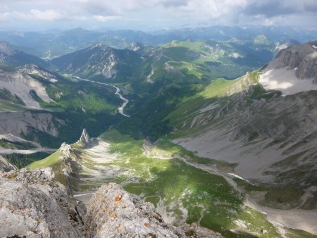 Cirque du Fleyrard, on aperçois la crête des Penas sur la gauche.