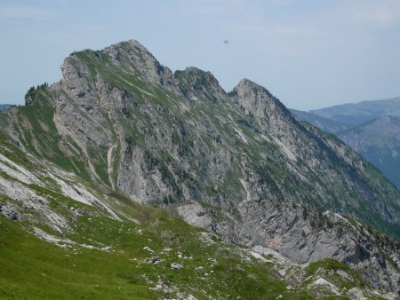 La montagne de Cotagne depuis le col.