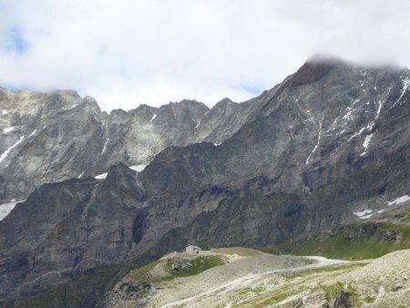 Le refuge du duc des Abruzzes depuis Plan Maison