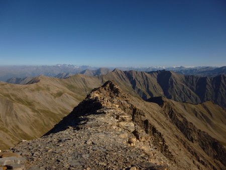 Vers le nord avec les Ecrins.