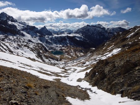 Descente vers le Lac Premier.