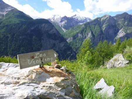 Arrivée aux cabanes des Allibrands (1901m)