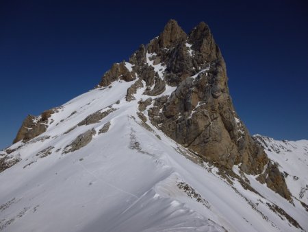 Au col, vue sur le Roc de Garnesier.