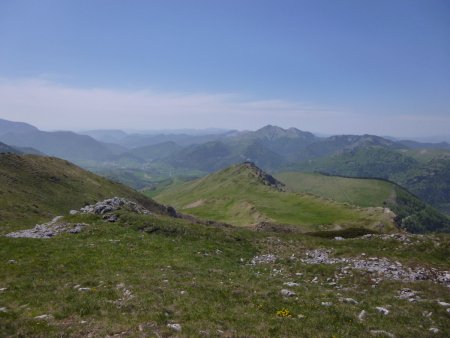 Vers Lus-la-Croix-Haute, la crête de Côte Belle et Toussière au loin.