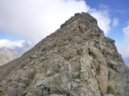 Puis on remonte sur l’arête pour ne plus la quitter