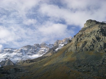 La ligne de crête sud du Vallon de Chabrière, saupoudrée !