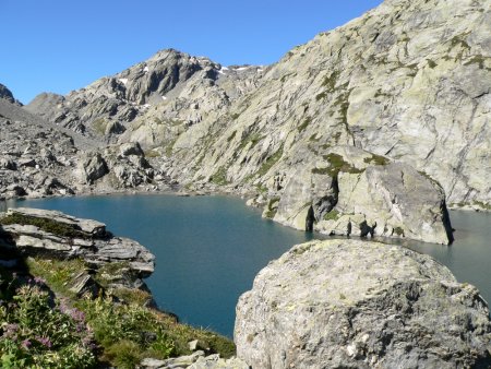 Le lac Bella Comba et son île