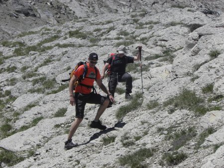 Descente du col du Bateau vers Lauset