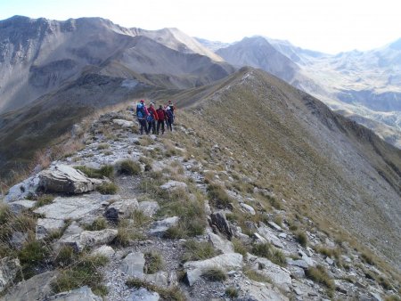 Descente de l’arête sud-est vers le Col de Rouannette