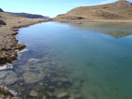 En ce 30 octobre, le lac commence à geler