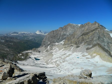 Là-aussi, il y a du monde. Mais difficile à voir sur une photo.