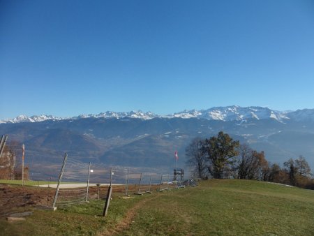 Belledonne et la piste de décollage