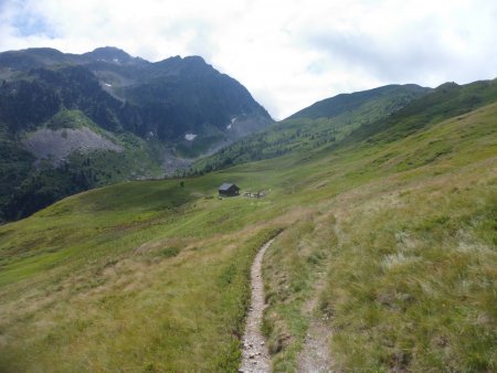 Le chalet d’Arbarétan est en vue