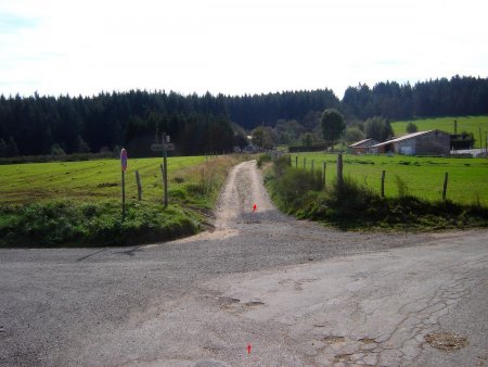 Croisement du Plateau : prendre en face.