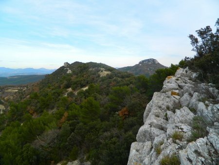 Regard arrière sur la Crête du grand Travers et le Mont Saint-Amand.