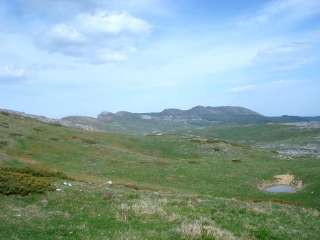 Le plateau de Font d’Urle depuis le Puy de la Gagère